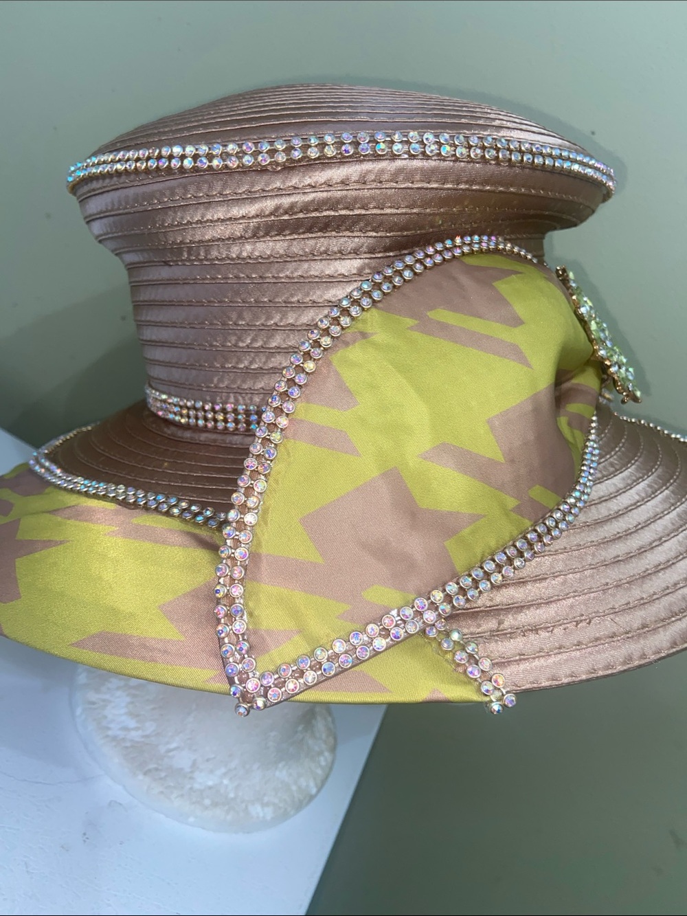 Gorgeous Dress Hat / Church Hat by G. M. I. - Picture 4 of 11